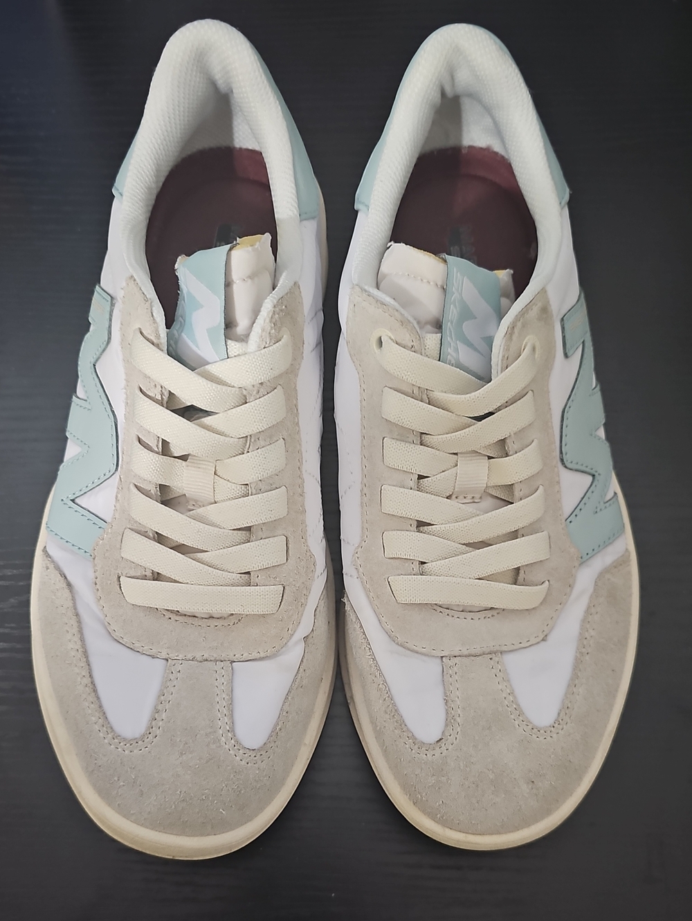 Skechers Women's Low-Top Sneakers in Beige, White and Light Blue